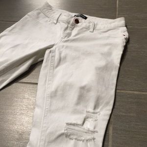 NWOT White Ripped Jeans